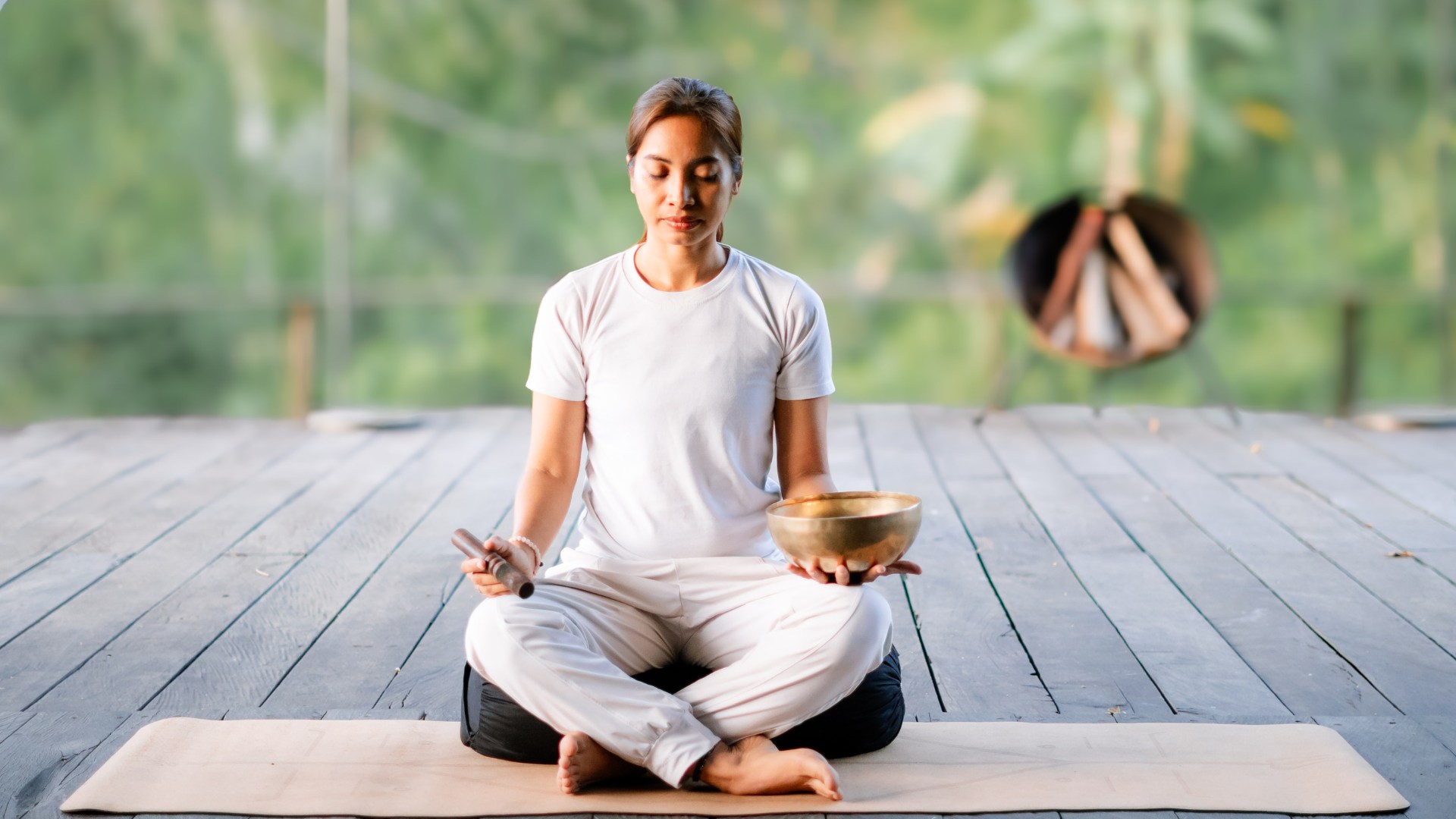 BTE-Experience-Sound Healing 2.jpg